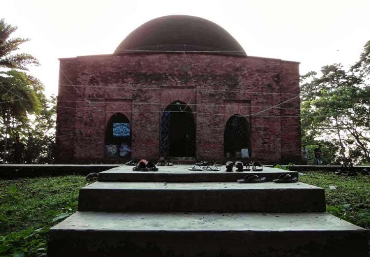 ​Bibichini Shahi Mosque 2